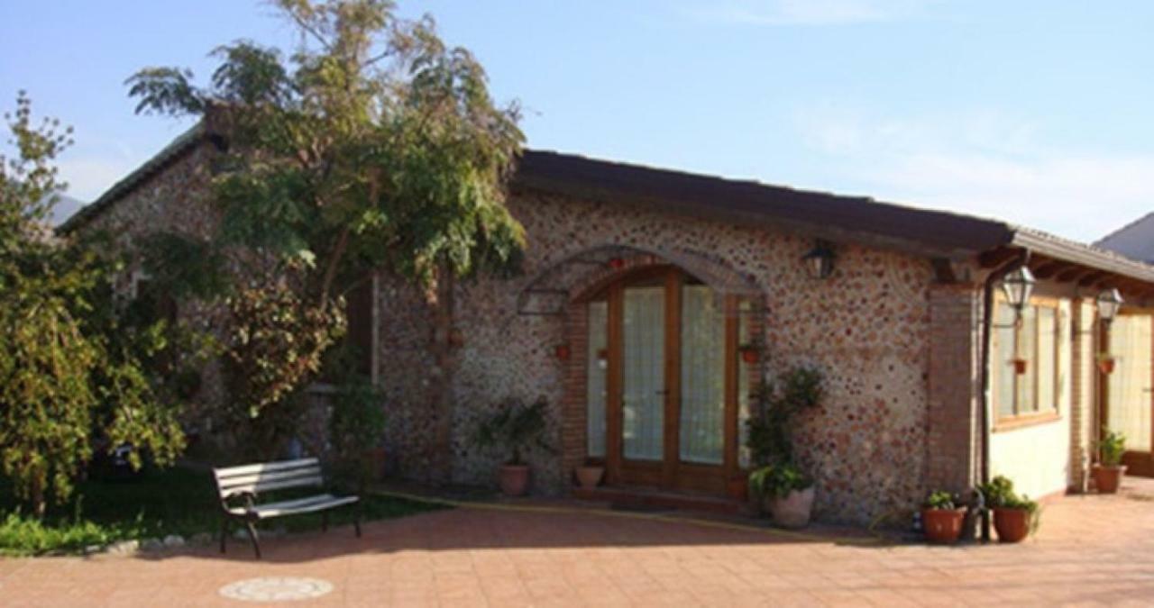 Agriturismo Pingitore Luzzi Экстерьер фото